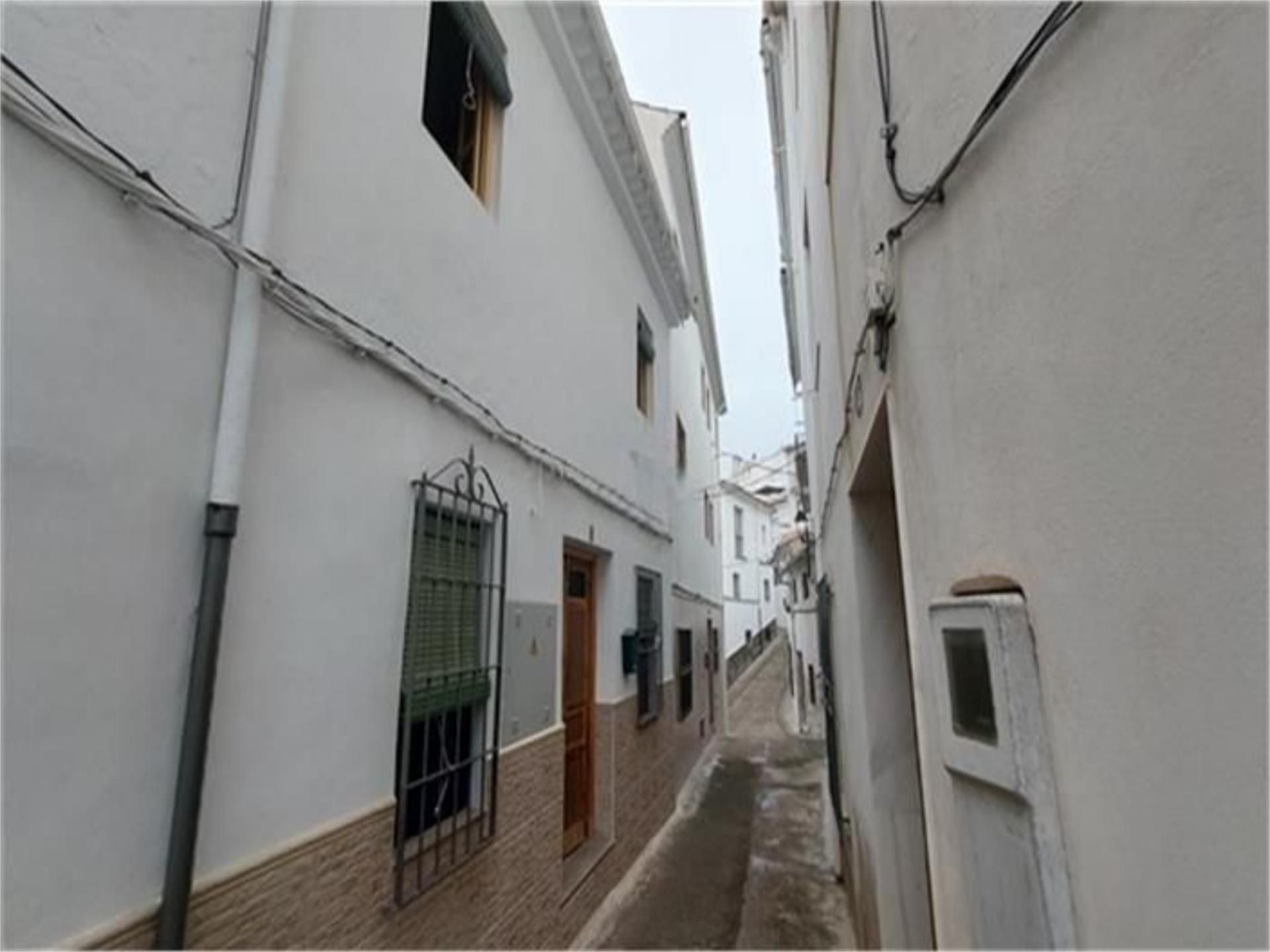 Vista exterior de Pis en venda en Castillo de Locubín amb Aire condicionat, Calefacció i Moblat