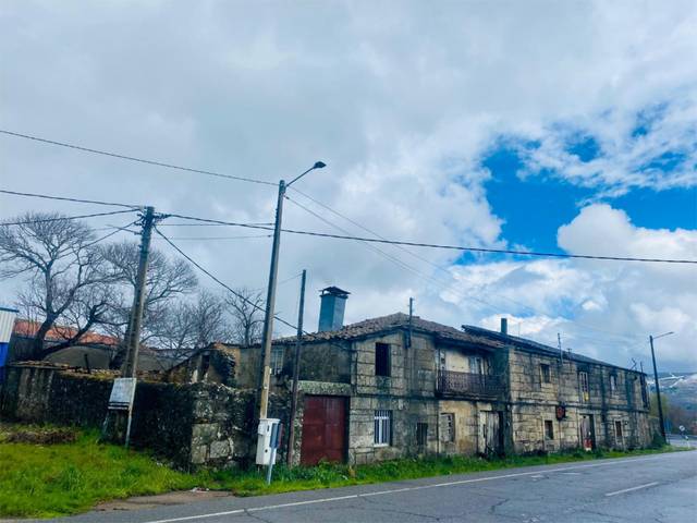 Casa-chalet en Venta en Lugar O Pereiro, 72 en A Mezquita