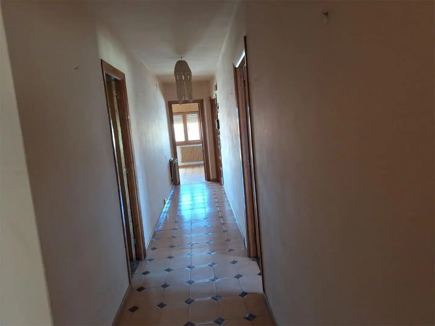 Wohnung zum Verkauf in Sober mit Heizung, Parkett und Terrasse