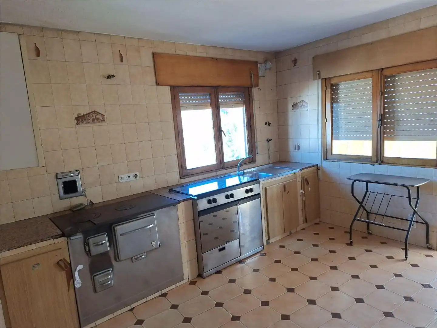 Küche von Wohnung zum Verkauf in Sober mit Heizung, Parkett und Terrasse