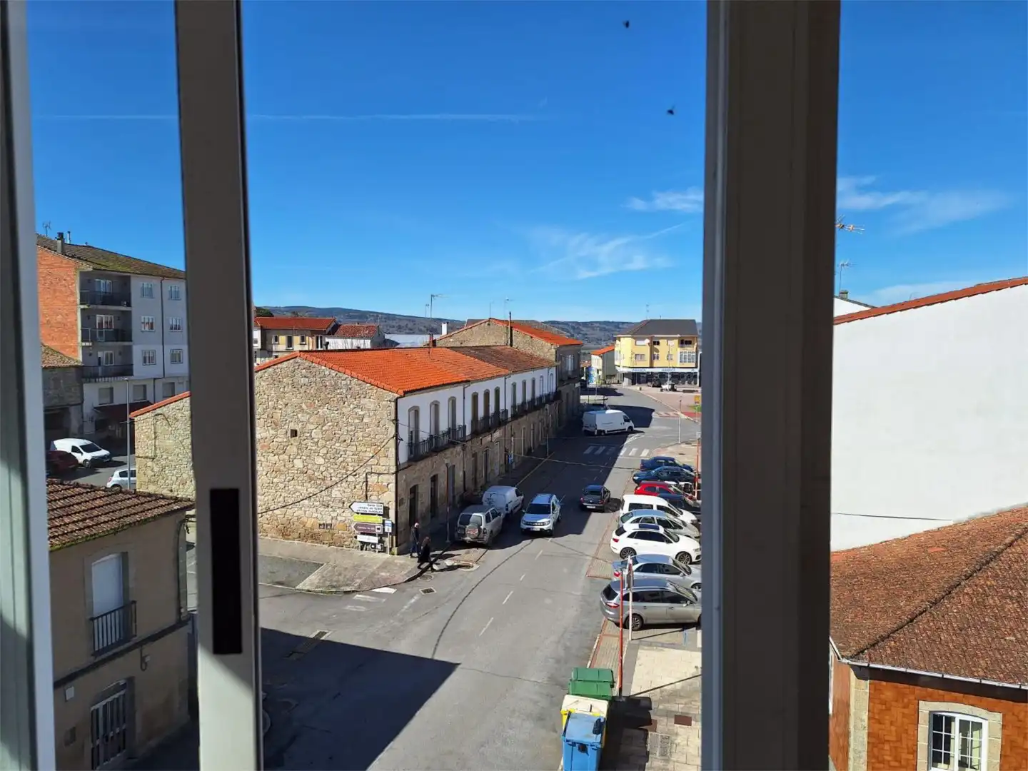 Außenansicht von Wohnung zum Verkauf in Sober mit Heizung, Parkett und Terrasse