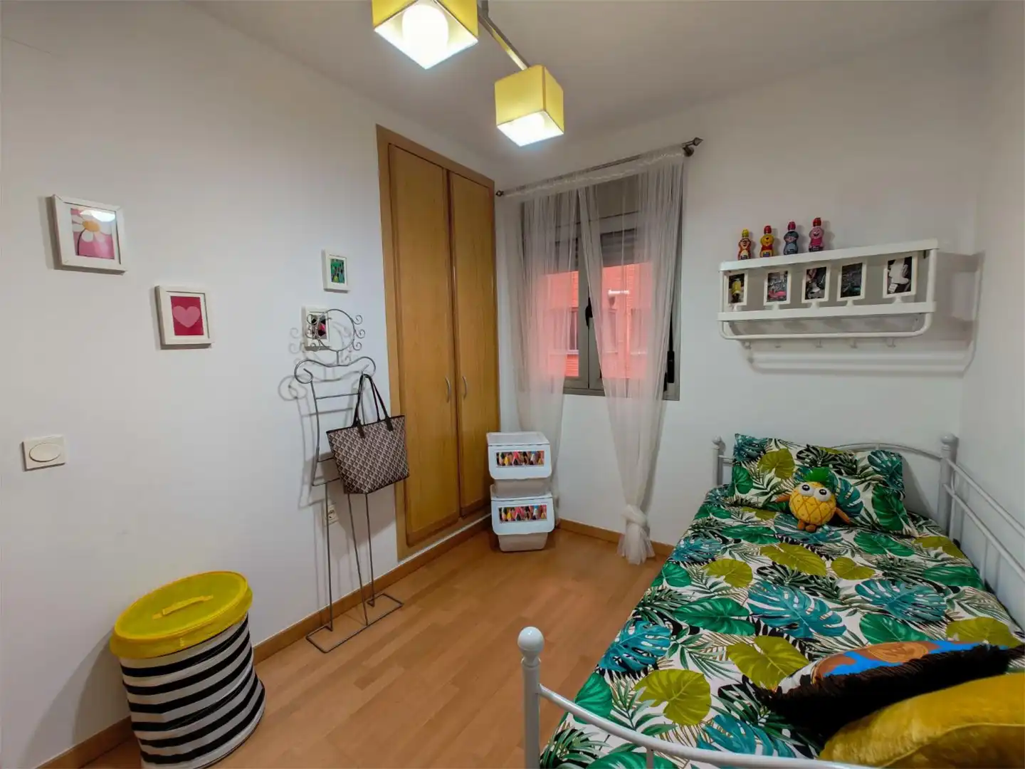Piso en venta en Calle Galán de Noche, 13, Nueva Almería - Cortijo Grande - Vega de Acá Habitación de Piso en venta en Almería