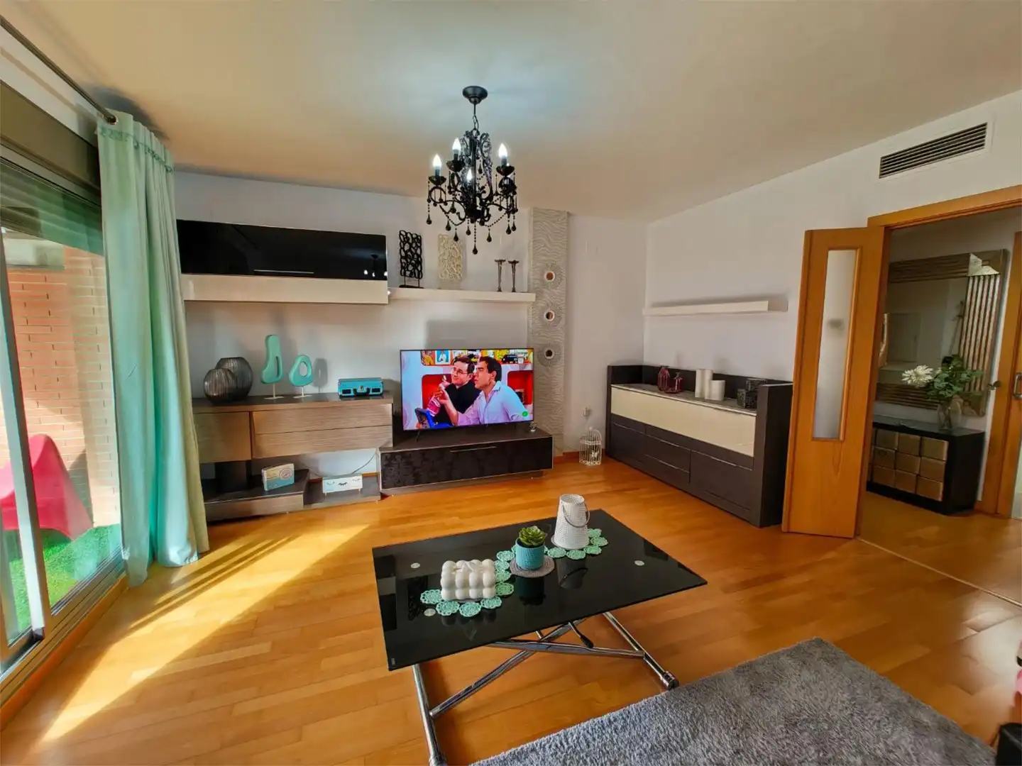 Piso en venta en Calle Galán de Noche, 13, Nueva Almería - Cortijo Grande - Vega de Acá Sala de estar de Piso en venta en Almería
