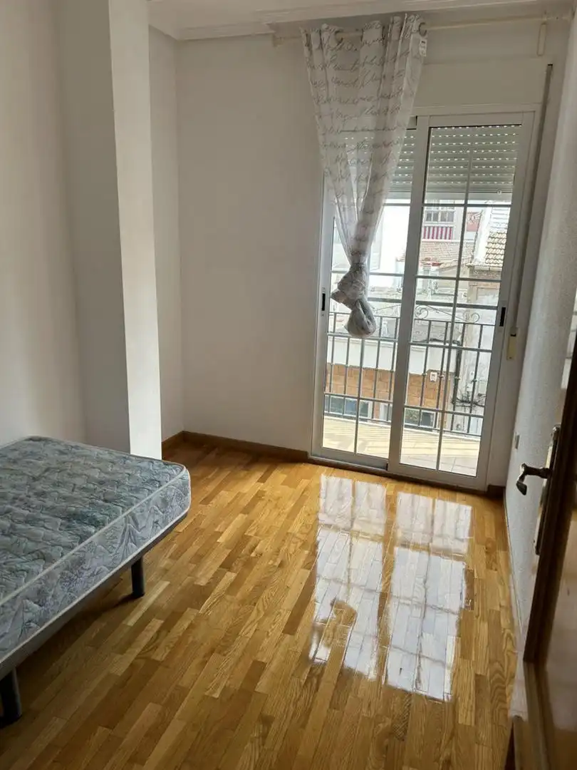 Piso en venta en Calle Salitre, 8, Santomera Habitación de Piso en venta en Santomera con Aire acondicionado, Terraza y Balcón
