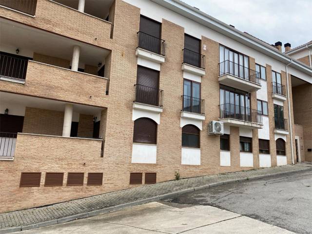 Piso en Alquiler en Calle de la Fuente, 2 en Trijueque