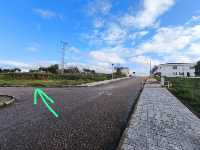 Terreno en Venta en Calle los Mártires, 1 en Salvaleón