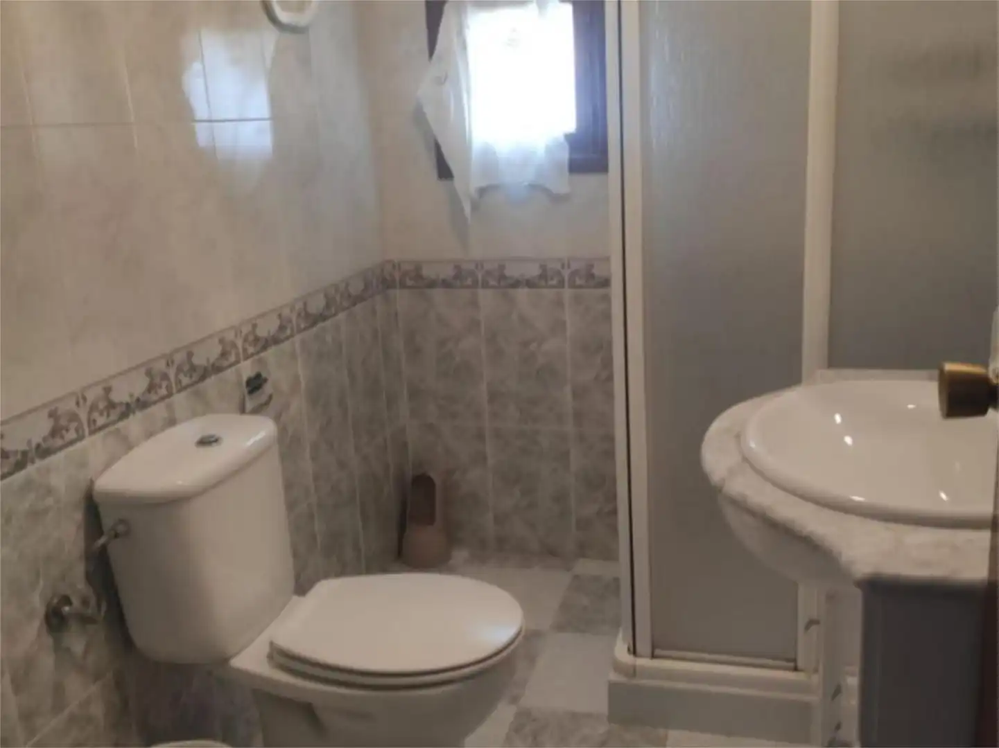 Bany de Casa o xalet en venda en Villanueva de Algaidas amb Jardí privat, Terrassa i Traster