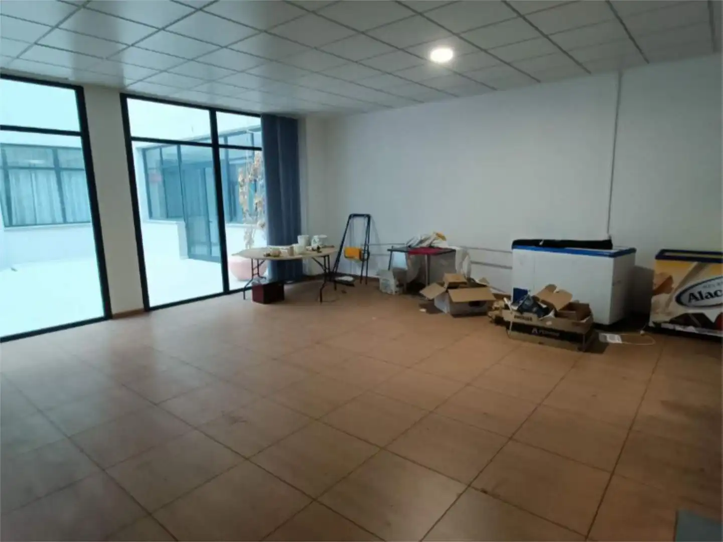 Commercial properties for sale in Calle Cueva de Viera, 2, Zona de la Vega Commercial properties for sale in Antequera with Parquet flooring