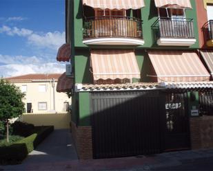 Exterior view of Single-family semi-detached for sale in Vegas del Genil  with Air Conditioner and Balcony