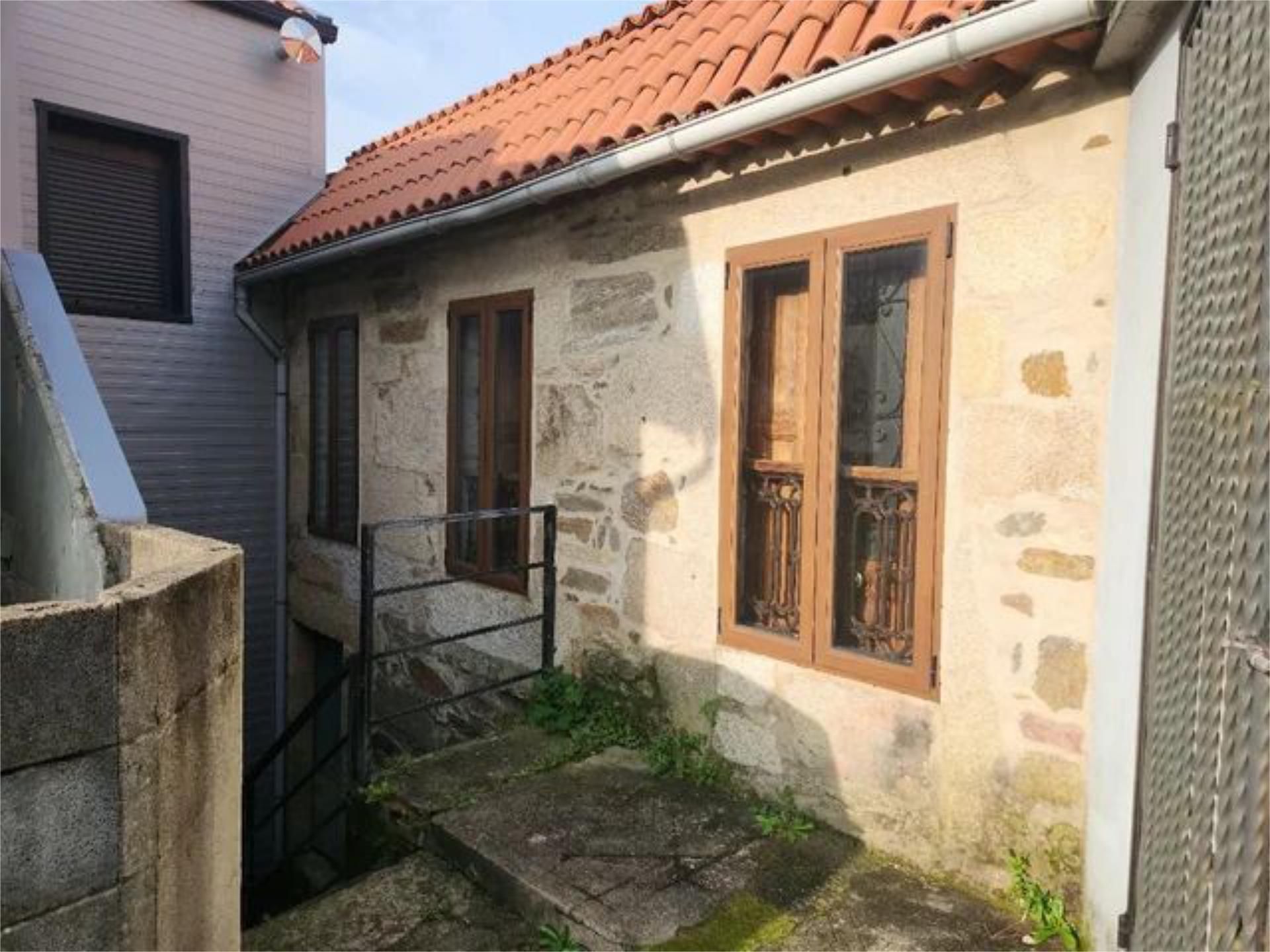 Exterior view of Planta baja for sale in Vigo 