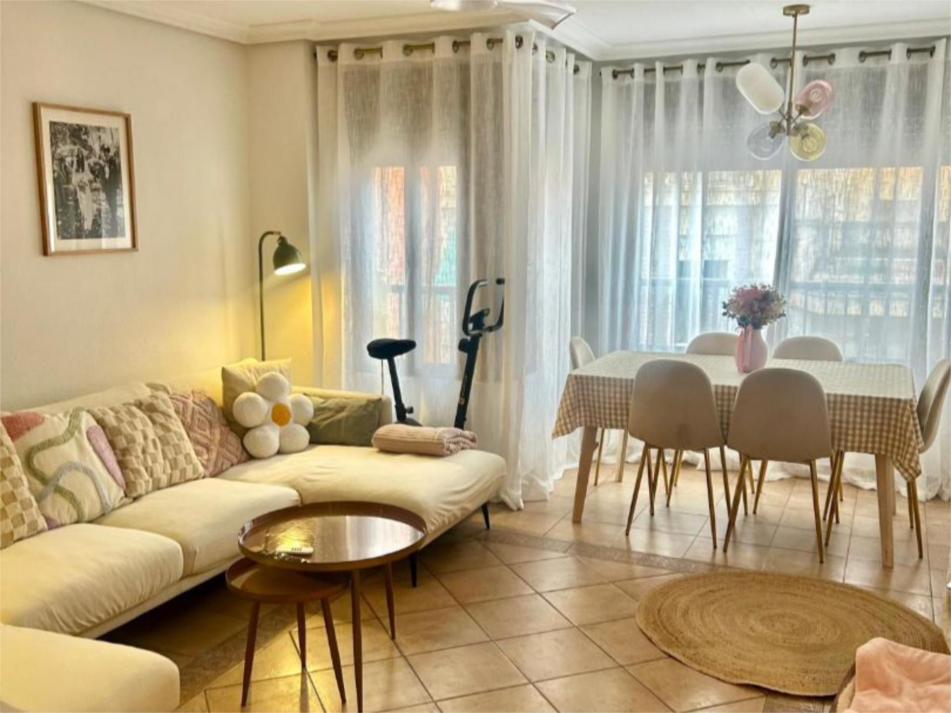 Living room of Duplex for sale in Elche / Elx  with Air Conditioner