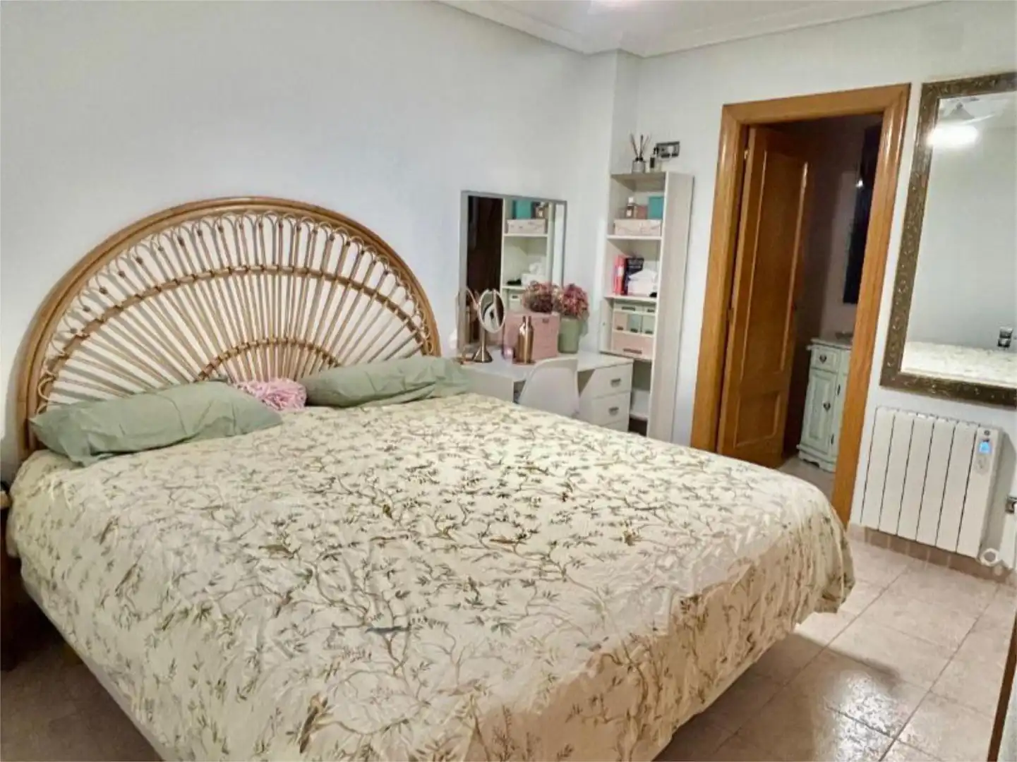 Maisonette zum Verkauf in Carrer Ruperto Chapí, 58, Pont Nou - Corazón de Jesús Schlafzimmer von Maisonette zum Verkauf in Elche / Elx mit Klimaanlage und Heizung