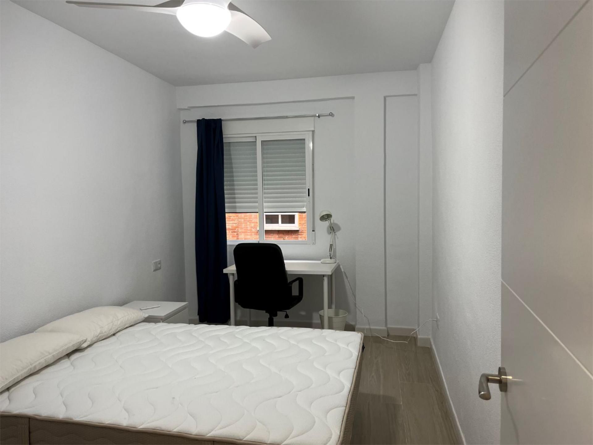 Bedroom of Flat to share in  Córdoba Capital  with Furnished and Video intercom