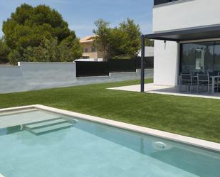 Piscina de Casa o xalet en venda en Torrent amb Aire condicionat, Terrassa i Piscina