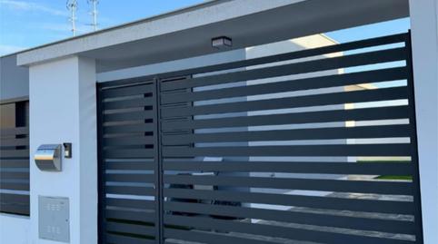 Foto 3 de Casa adosada en venda a Calle Santiago de Chile, 5, Oromana, Sevilla