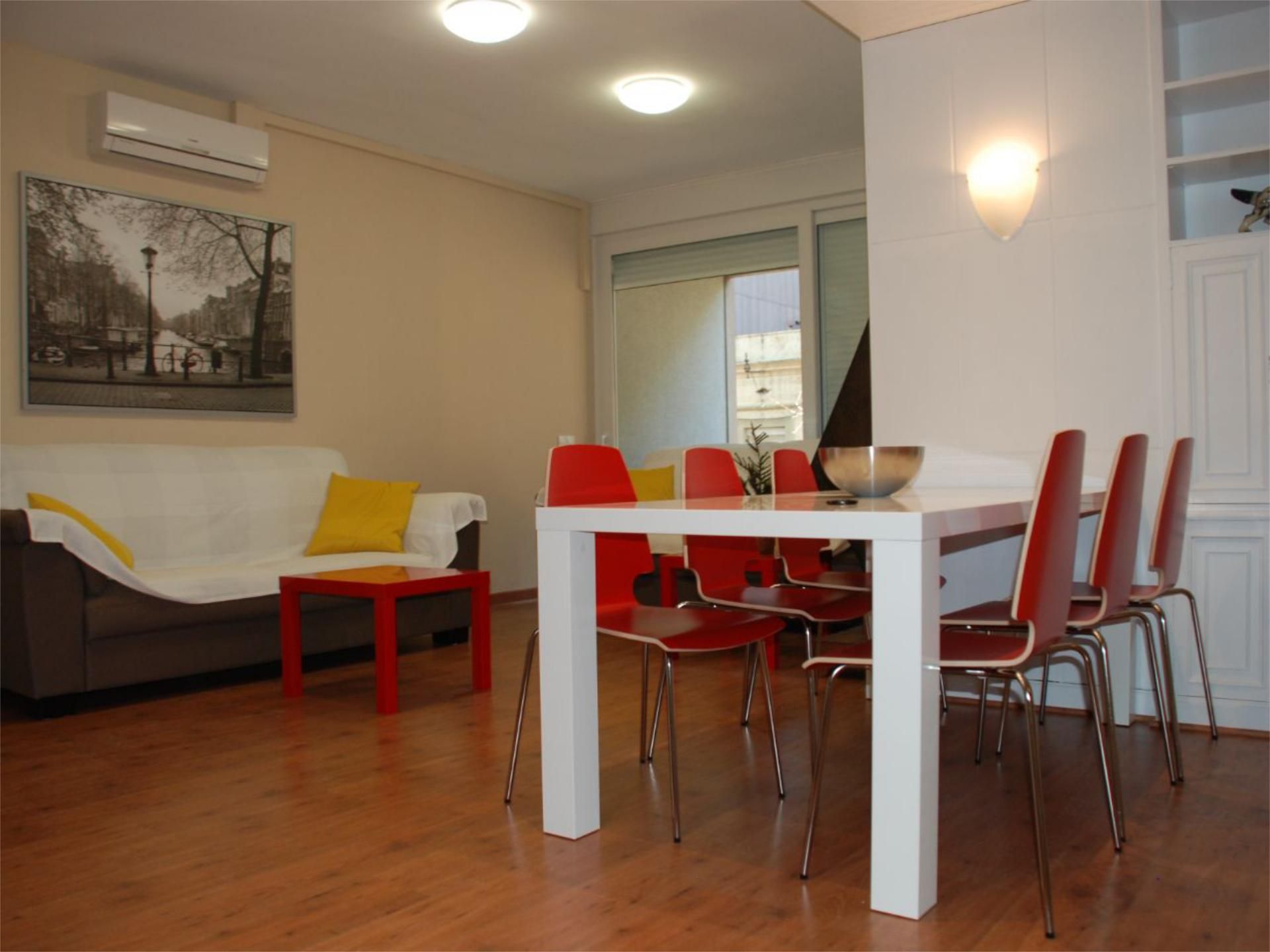 Dining room of Flat to rent in  Barcelona Capital  with Air Conditioner and Balcony