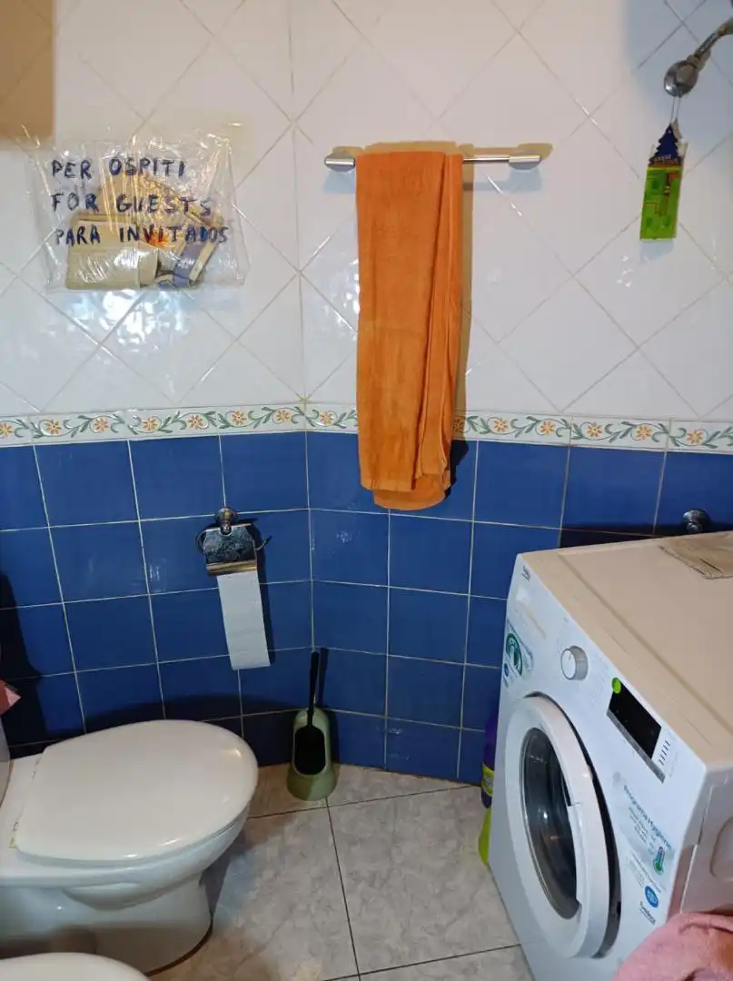 Piso en venta en Avenida Rafael Puig Lluvina, 32, Playa de las Américas Baño de Piso en venta en Arona con Terraza, Trastero y Amueblado