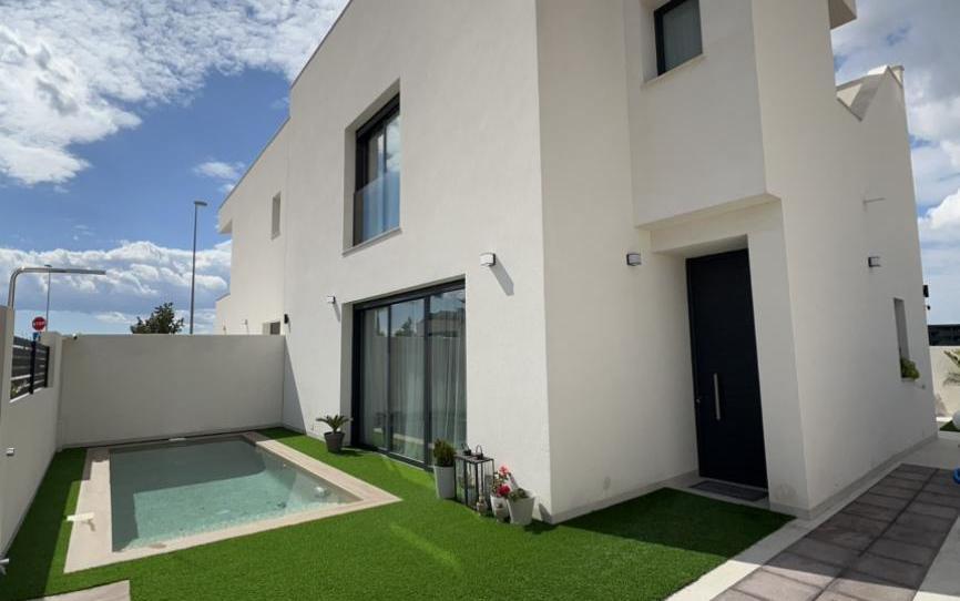 Photo 1 of Flat for sale in C. Jose Ortega y Gasset, 26, Benijófar, Alicante