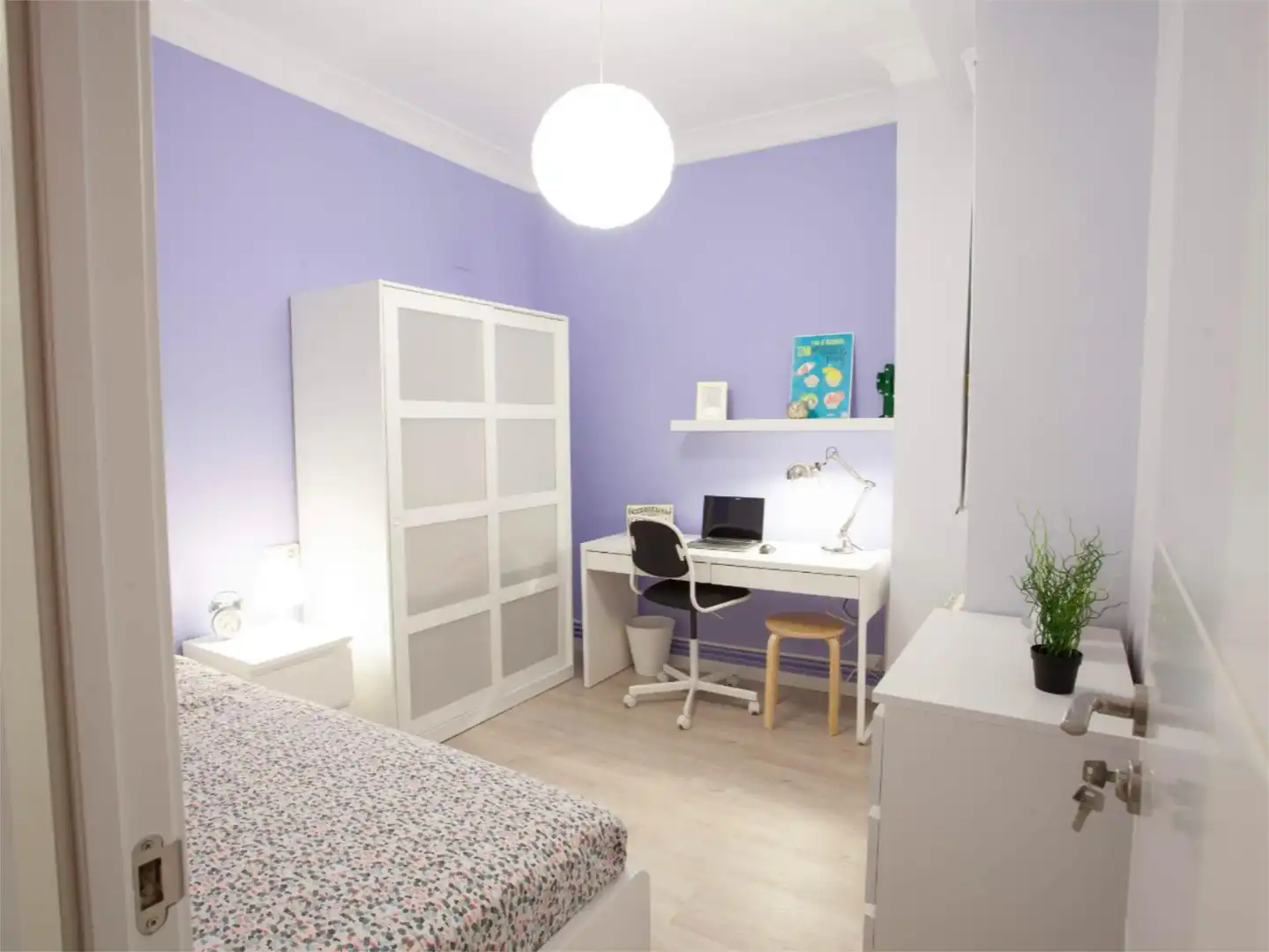 Room in Carrer Na Saurina d'Entença, 24, Eixample Room in Carrer Na Saurina d'Entença, 24, Eixample