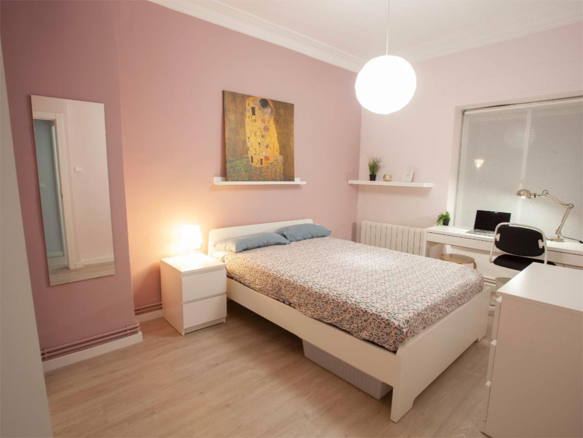 Flat to share in Carrer Na Saurina d'Entença, 24, Eixample
