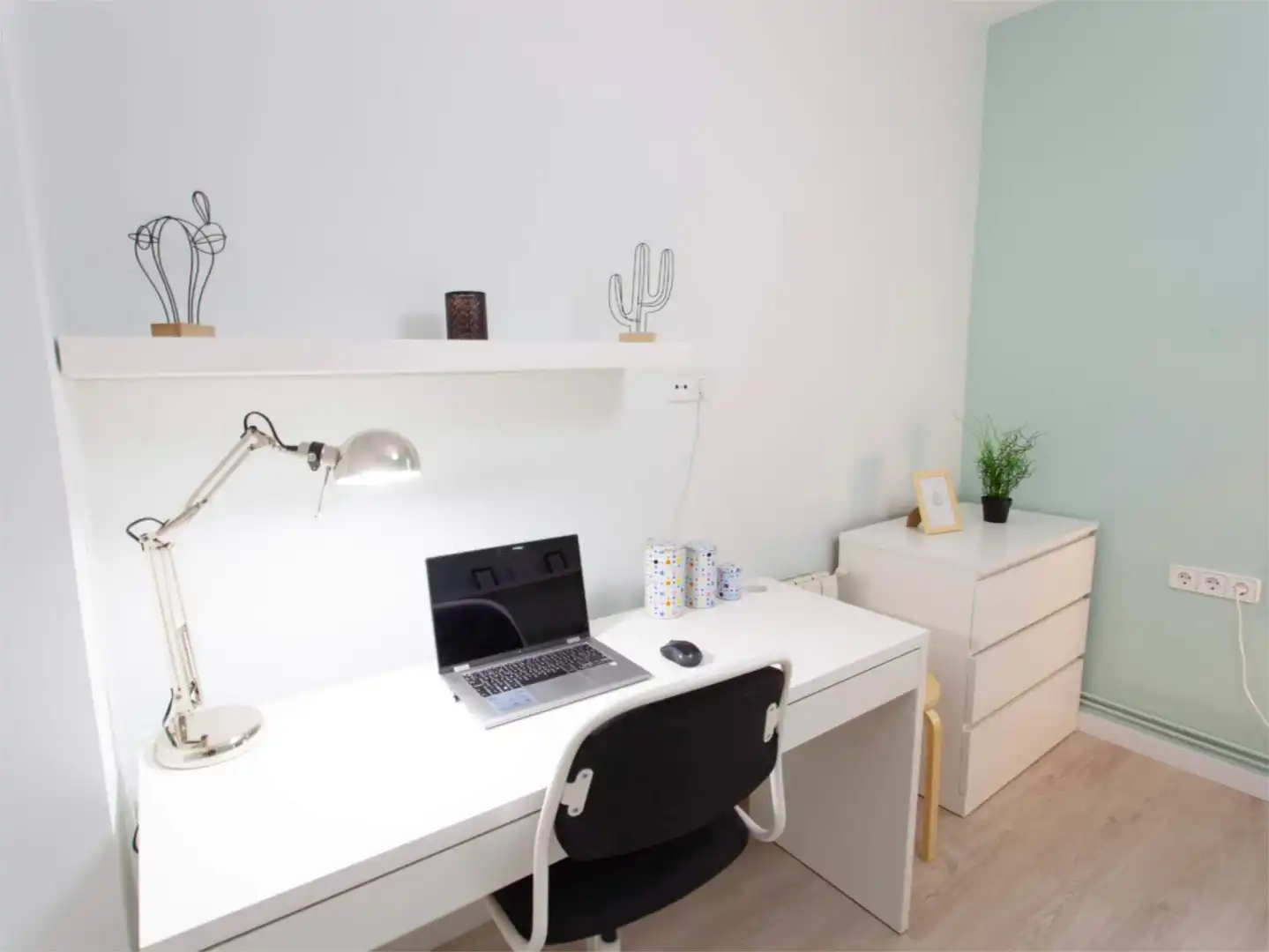 Room in Carrer Na Saurina d'Entença, 24, Eixample Room in Carrer Na Saurina d'Entença, 24, Eixample