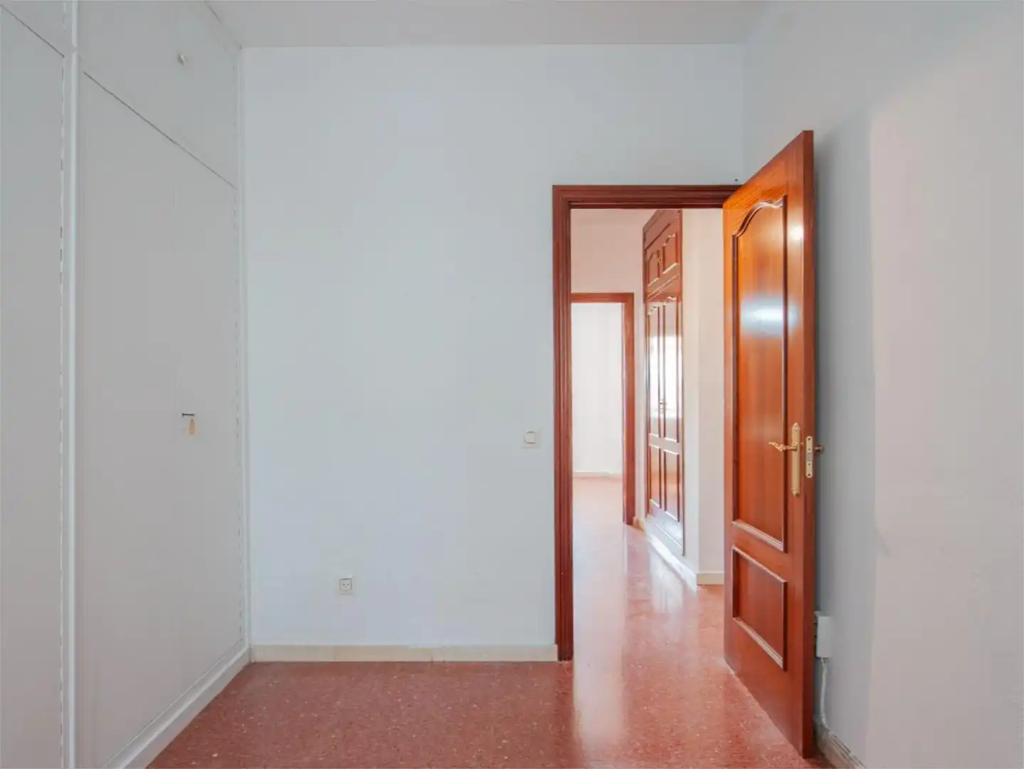 Flat for sale in  Sevilla Capital  with Air Conditioner, Terrace and Balcony
