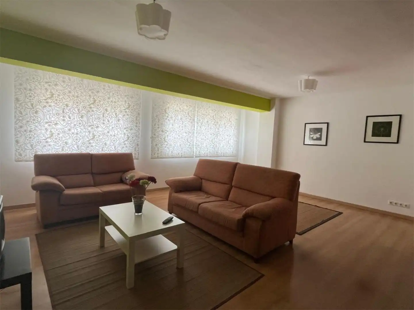 Pis en venda a Ronda de Outeiro, 287, Agra del Orzán - Ventorrillo Sala d'estar de Pis en venda en A Coruña Capital
