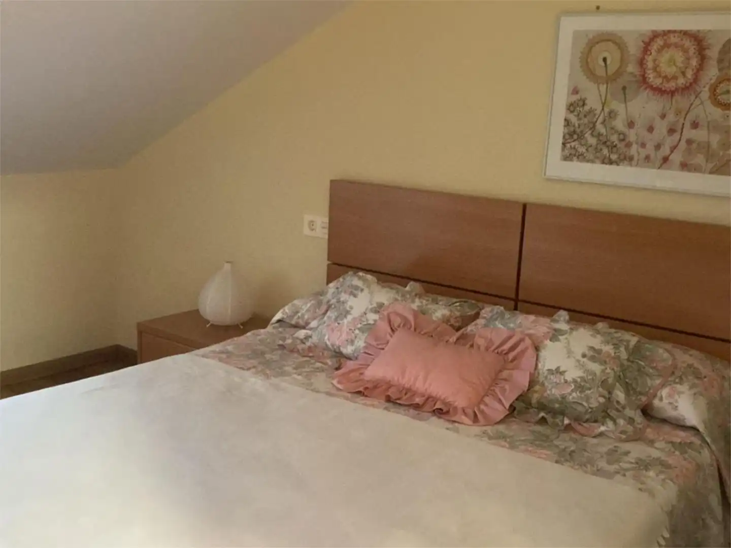 Piso en venta en Avenida Narciso Herrero Vaquero, 6, Somiedo Habitación de Piso en venta en Somiedo con Piscina