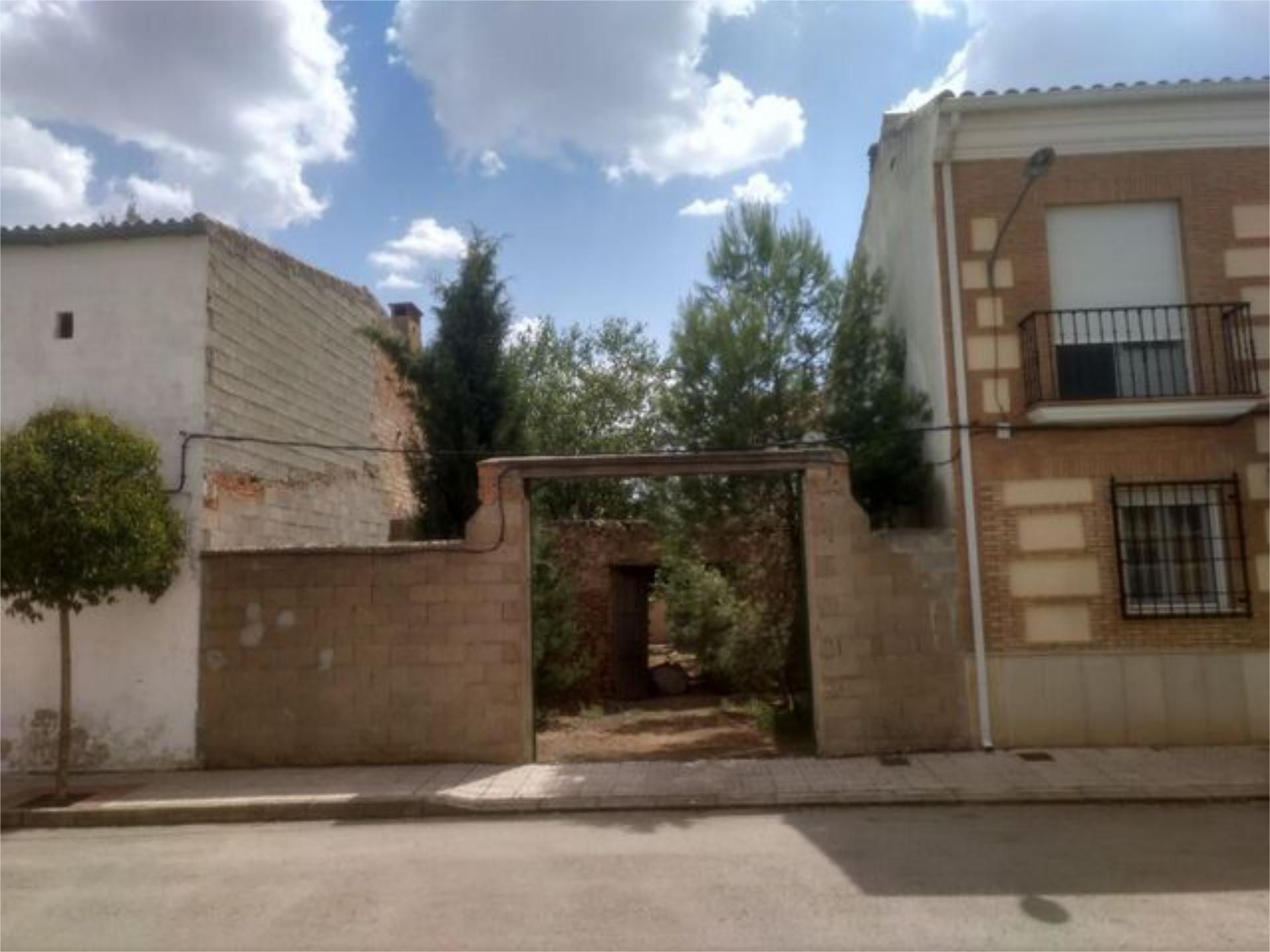 Casa o xalet en venda en Villanueva de la Fuente amb Jardí privat, Terrassa i Traster