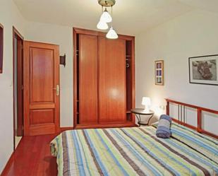 Bedroom of Flat to rent in A Illa de Arousa   with Parquet flooring, Terrace and Furnished