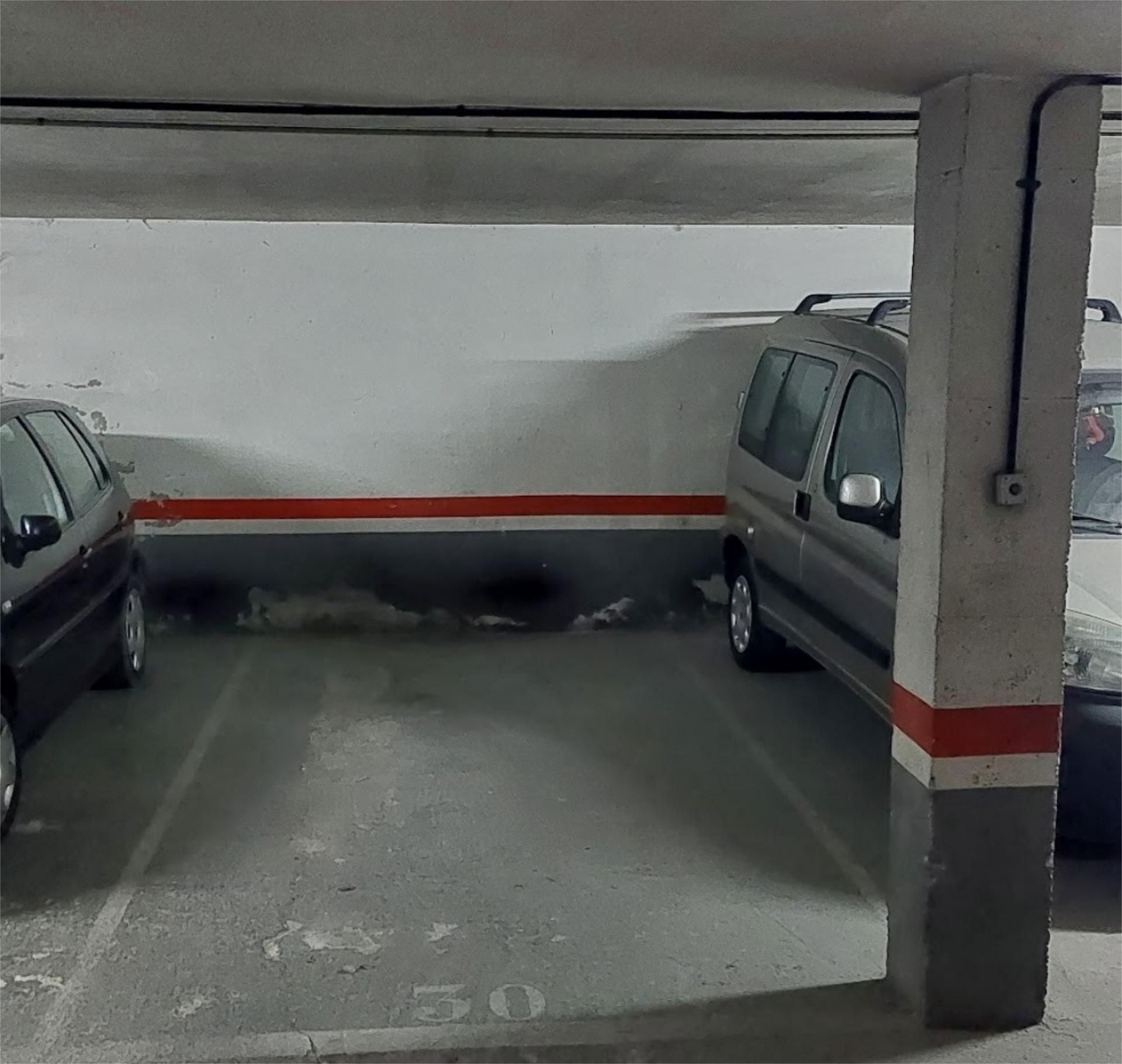 Aparcament de Garatge de lloguer en Esplugues de Llobregat