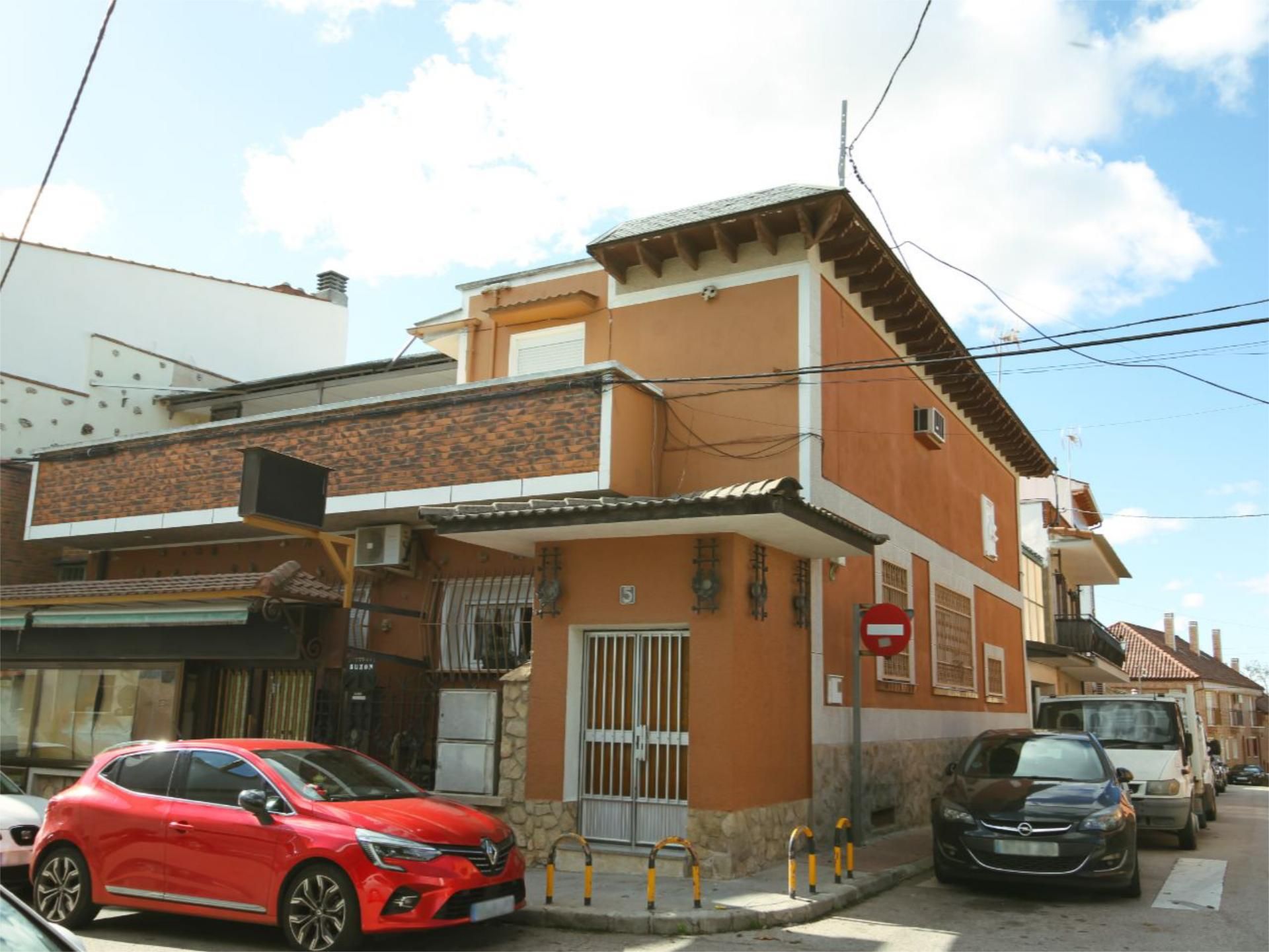 Exterior view of Flat for sale in Mejorada del Campo  with Air Conditioner, Heating and Terrace