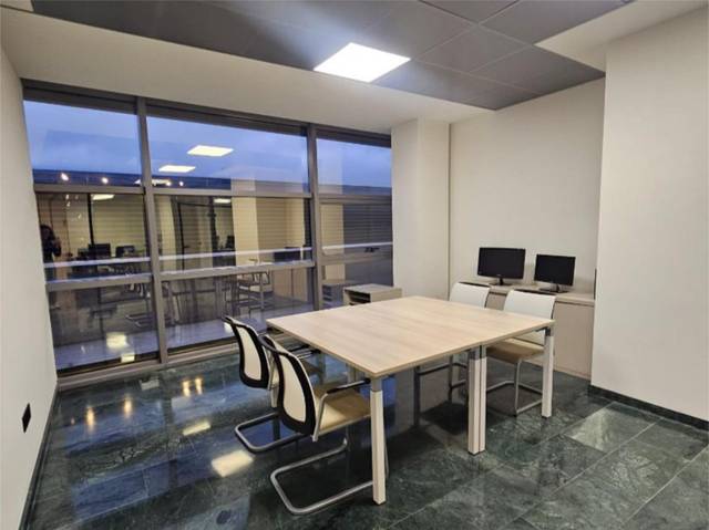 Oficina en Alquiler en Camí dels Reis, 168 en Son Anglada