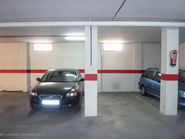 Garaje en Venta en Calle Paloma, 15 en La Zubia Ciudad