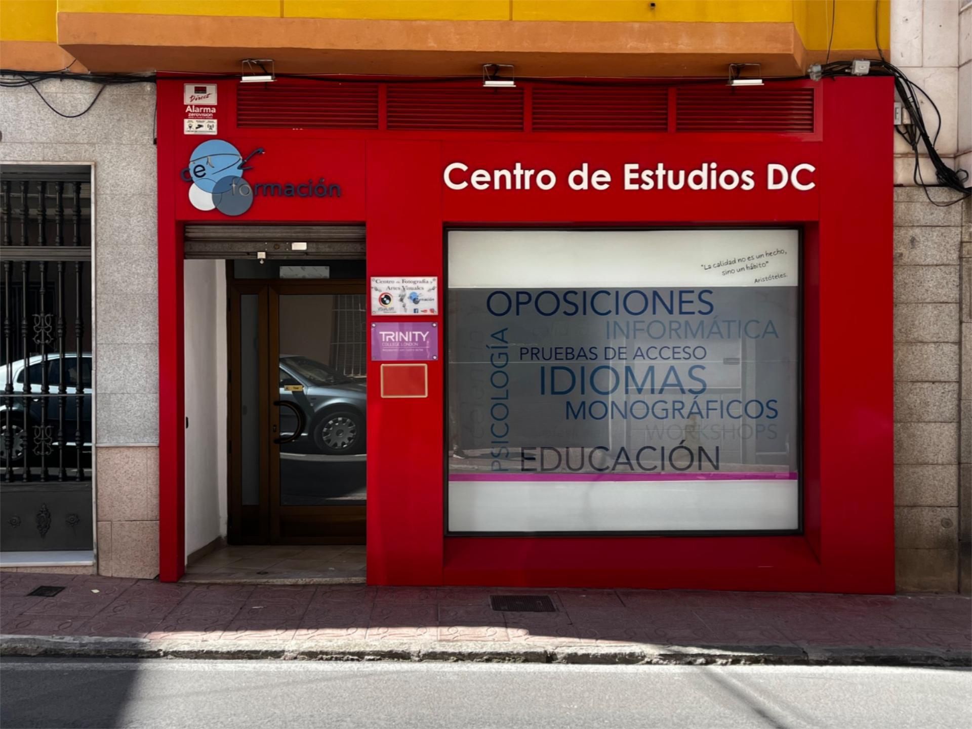 Local de lloguer en Linares amb Aire condicionat, Calefacció i Moblat