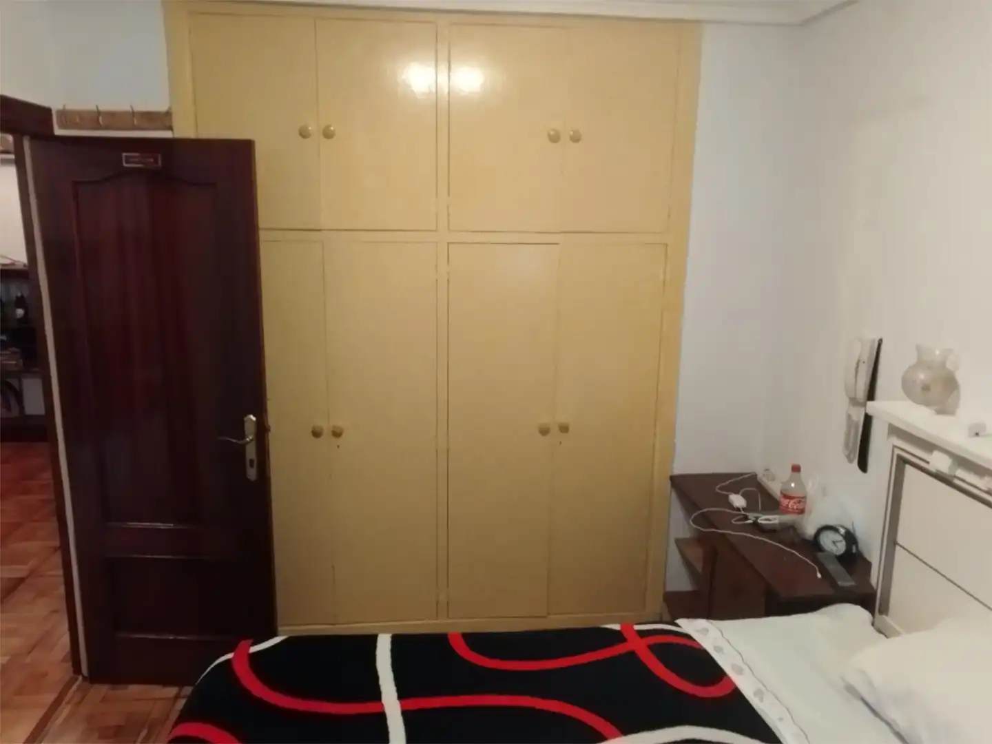 Dormitori de Pis en venda en Donostia - San Sebastián  amb Balcó