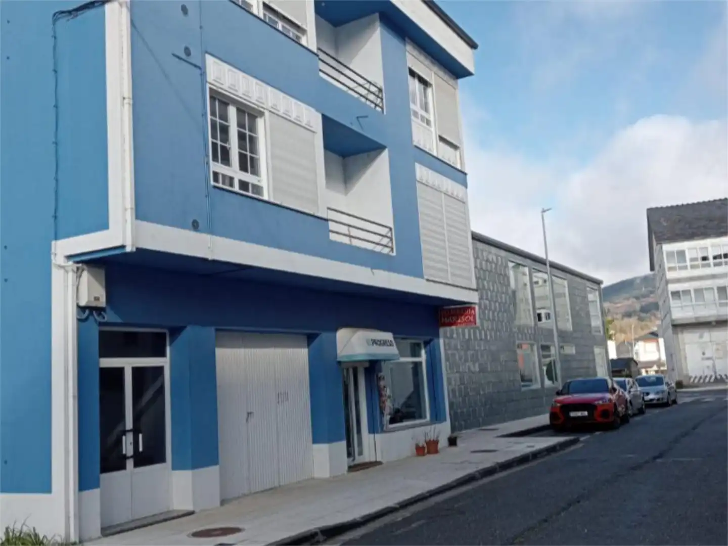 Vista exterior de Local de lloguer en Baralla amb Calefacció i Moblat