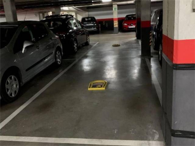 Garaje en Alquiler en Calle de Peñaranda de Bracamonte, 20 en Ensanche de Vallecas - La Gavia