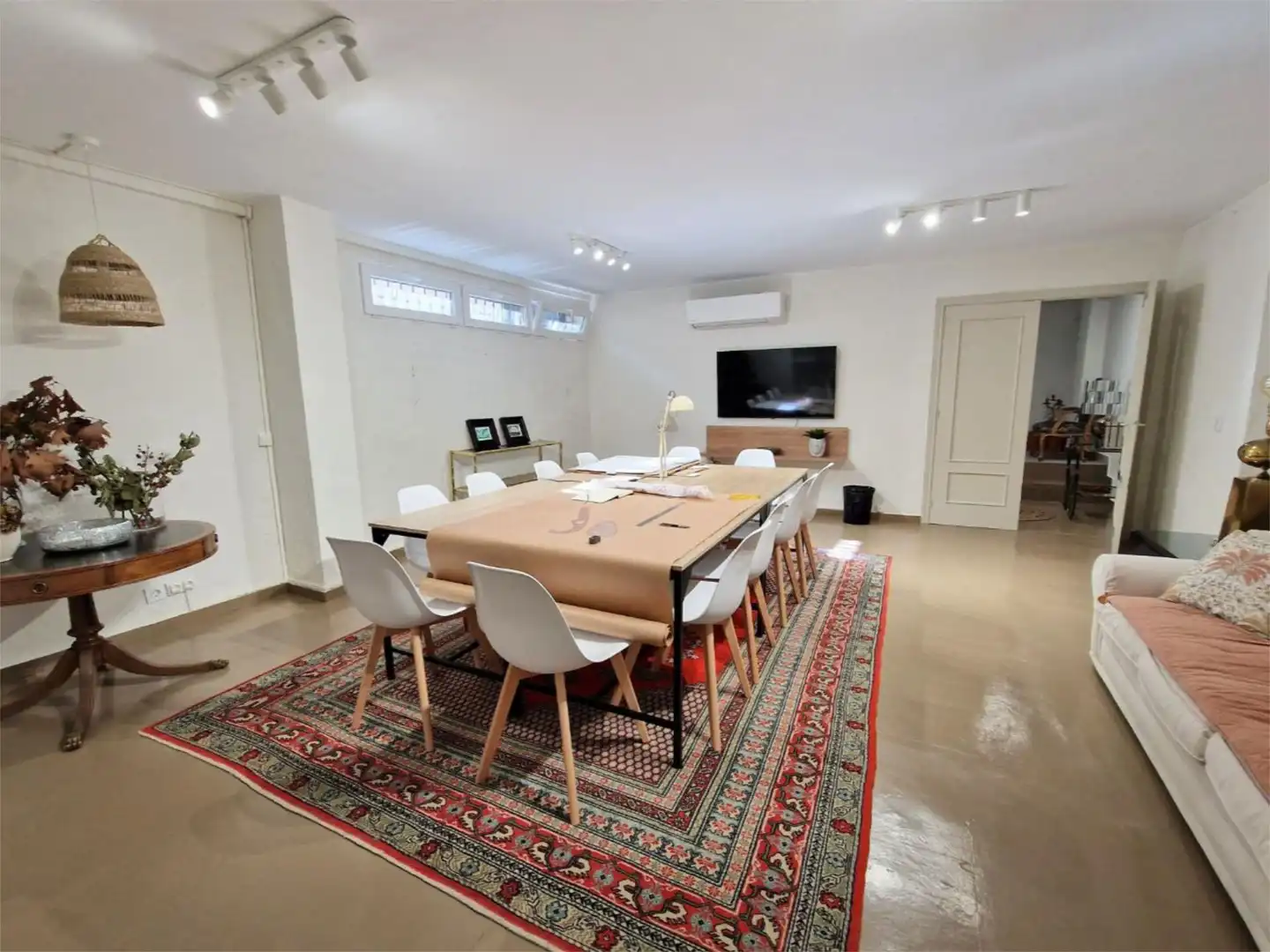 Room in Avenida de la Victoria, 108, La Florida - El Plantío Dining room of Detached homes for share in Madrid