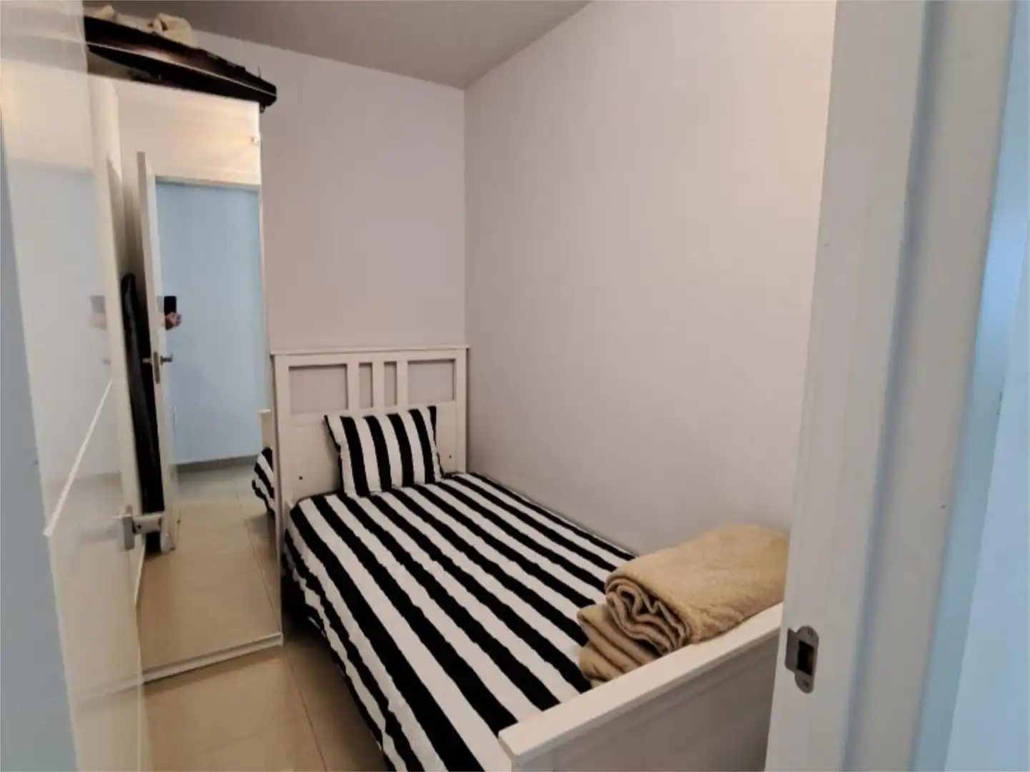 Piso en venta en Calle Goya, 51, Playa del Hombre - Taliarte - Salinetas Habitación de Piso en venta en Telde con Aire acondicionado, Jardín privado y Terraza