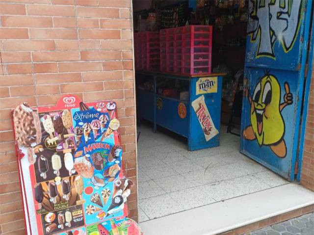 Local comercial en Venta en Plaza Generalife, 12 en Sta. Aurelia - Cantábrico - Atlàntico - La Romería