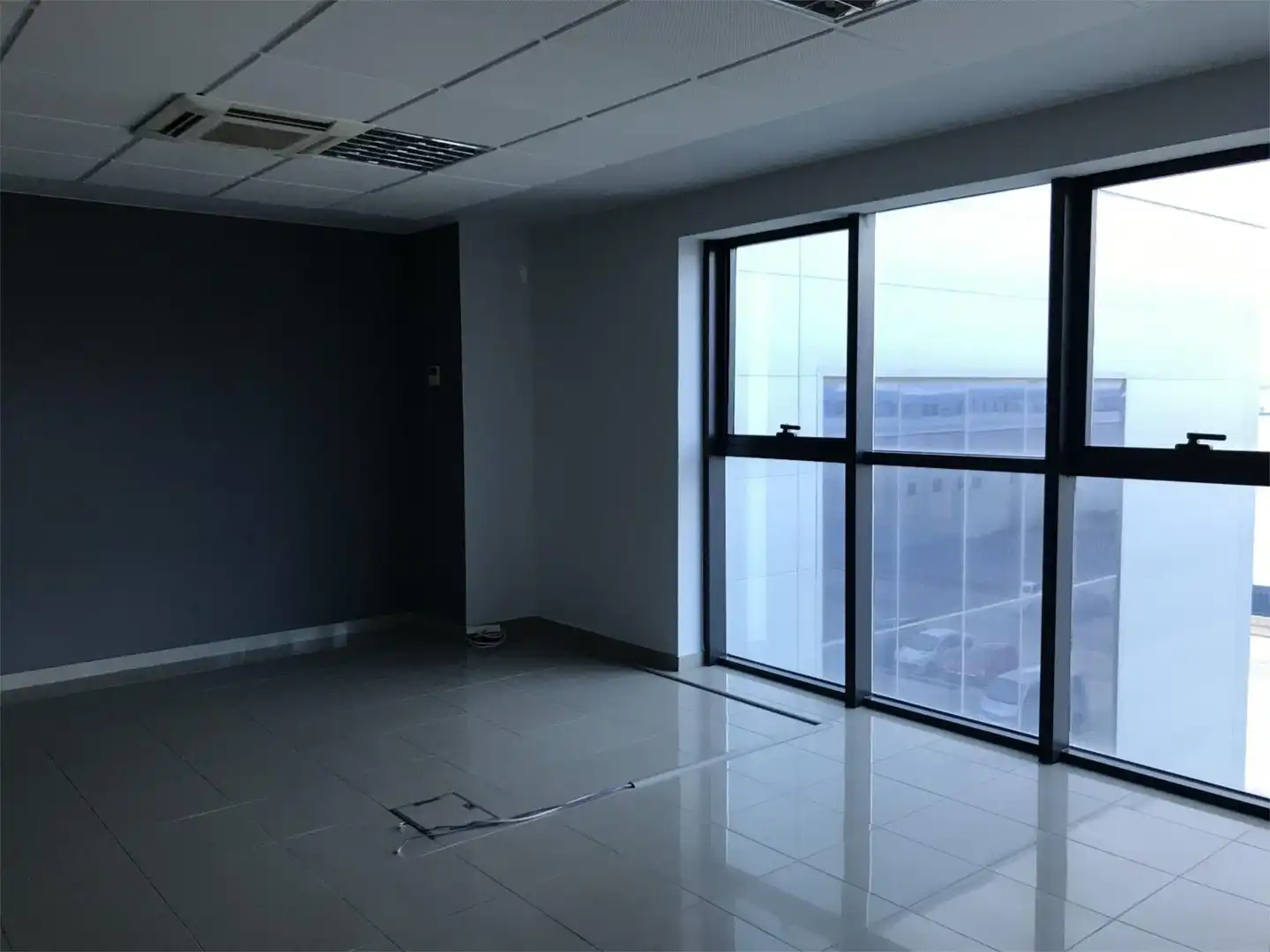 Office for sale in Calle Pertusa, 23, Garrapinillos Office for sale in Zaragoza
