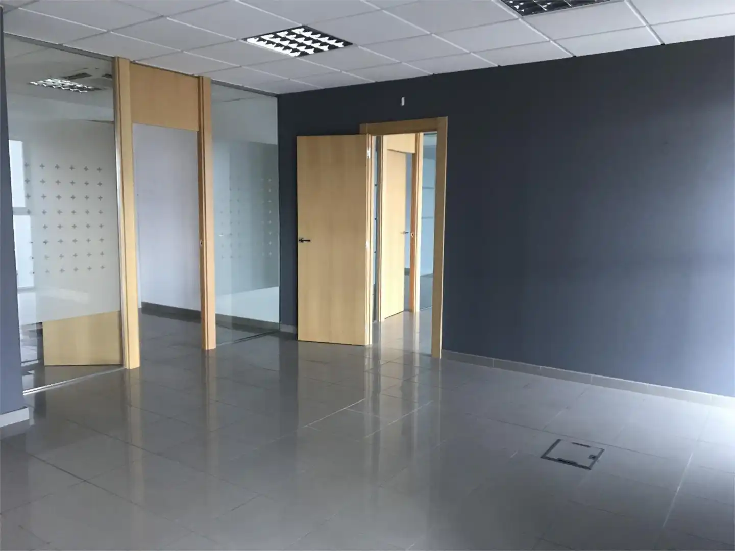 Office for sale in Calle Pertusa, 23, Garrapinillos Office for sale in Zaragoza