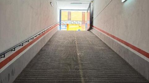 Garage to rent in Avenida de la República Argentina, 27a, Los Remedios, Sevilla - image 3 Photo 3 of Garage to rent in Avenida de la República Argentina, 27a, Los Remedios, Sevilla