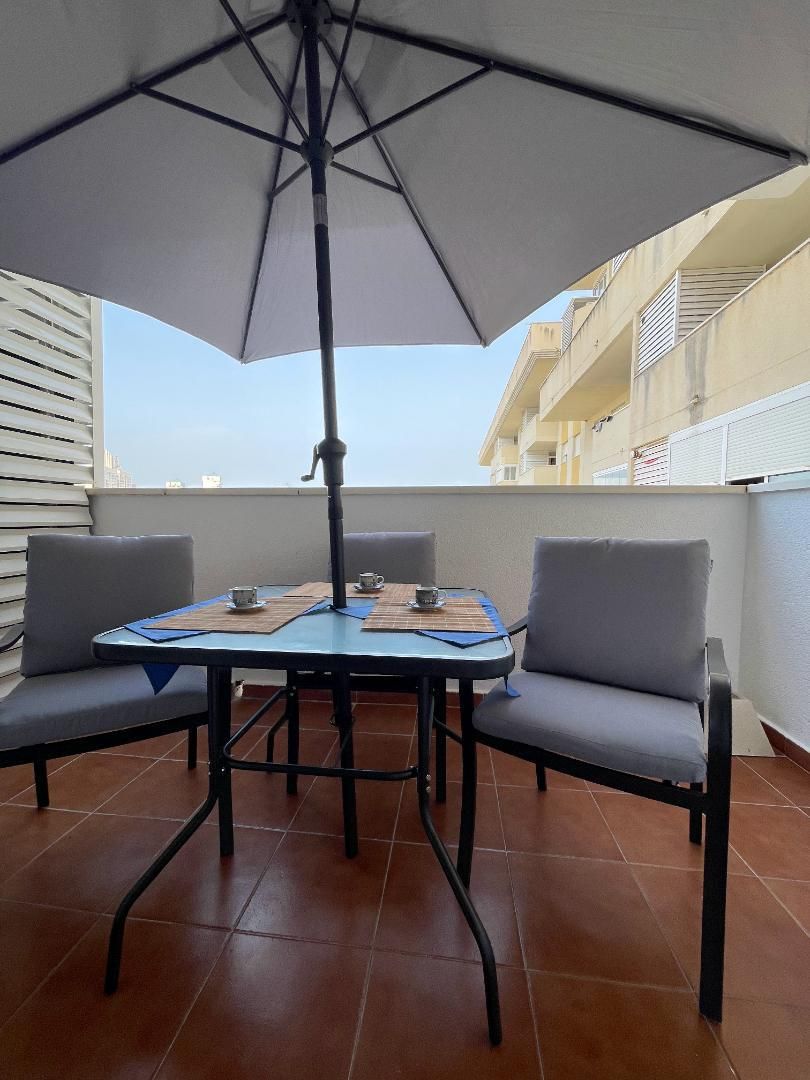Terrassa de Apartament en venda en Villajoyosa / La Vila Joiosa amb Aire condicionat, Piscina i Balcó