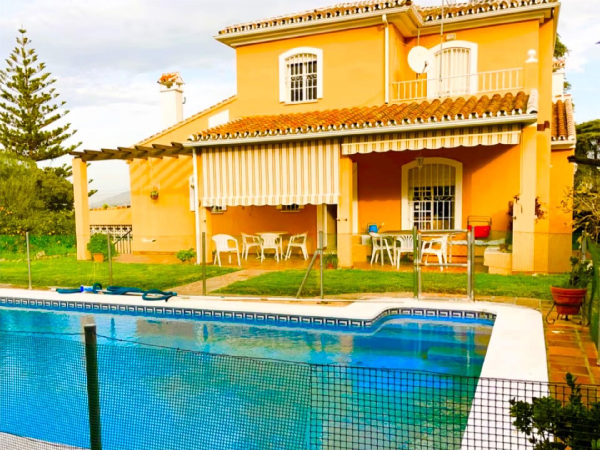 Swimming pool of House or chalet for sale in Sagunto / Sagunt  with Air Conditioner, Terrace and Swimming Pool