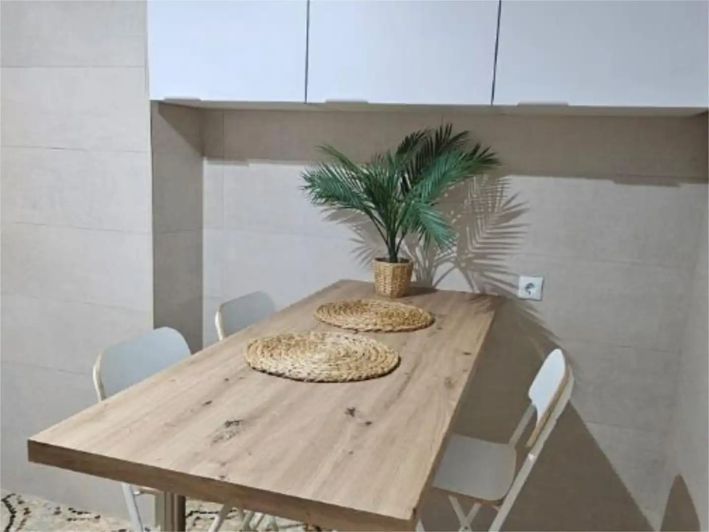 Comedor de Piso para compartir en Villena con Amueblado y Balcón