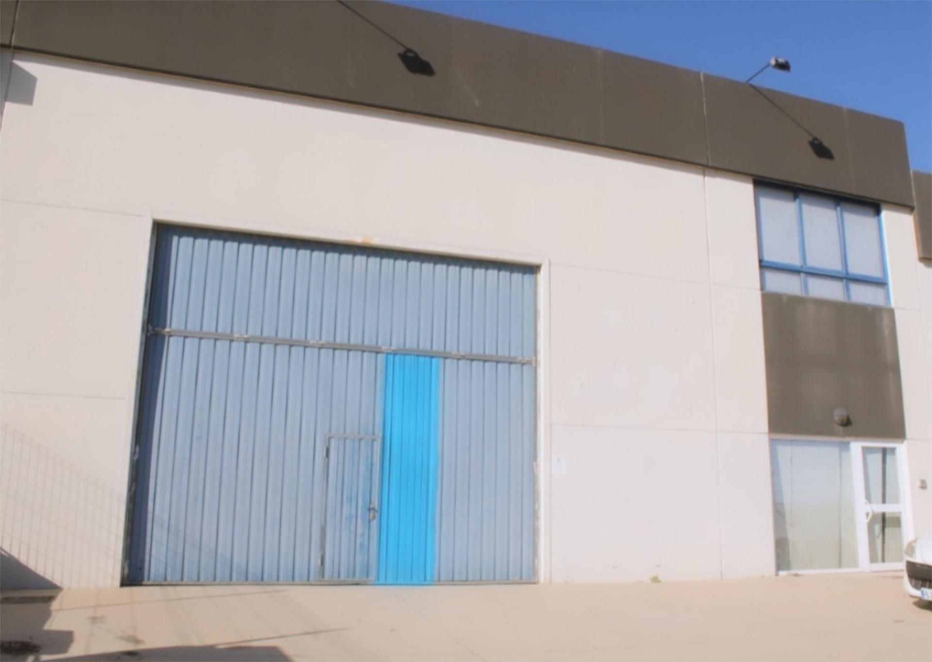 Exterior view of Industrial buildings for sale in L'Aldea