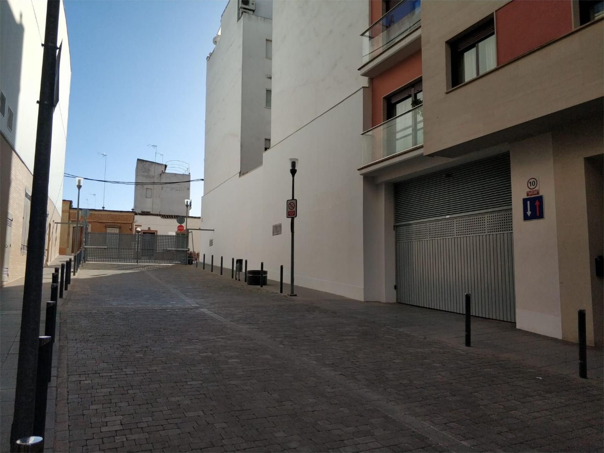 Vista exterior de Garatge de lloguer en Almendralejo
