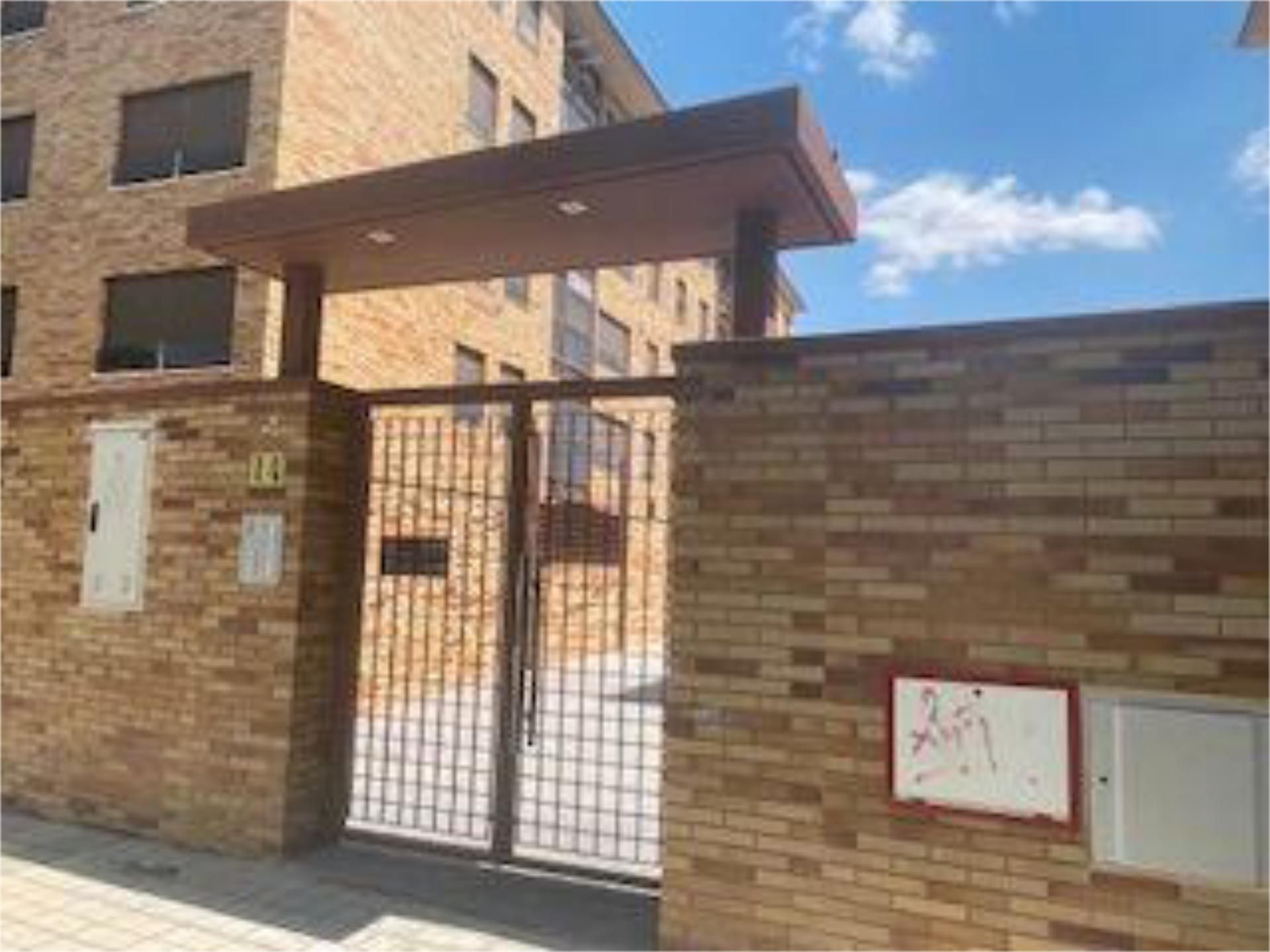Exterior view of Flat for sale in Ciudad Real Capital  with Heating, Private garden and Terrace